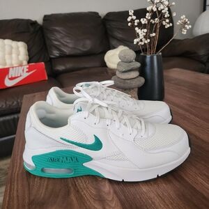 Nike Women's Air Max Excee